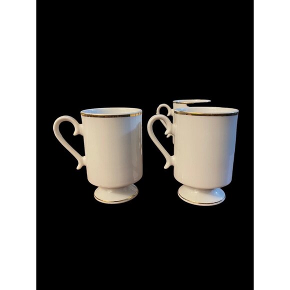 Set of 4 Royal Crown Porcelain Pedestal Song Bird Coffee/Tea Cups. - Picture 5 of 7